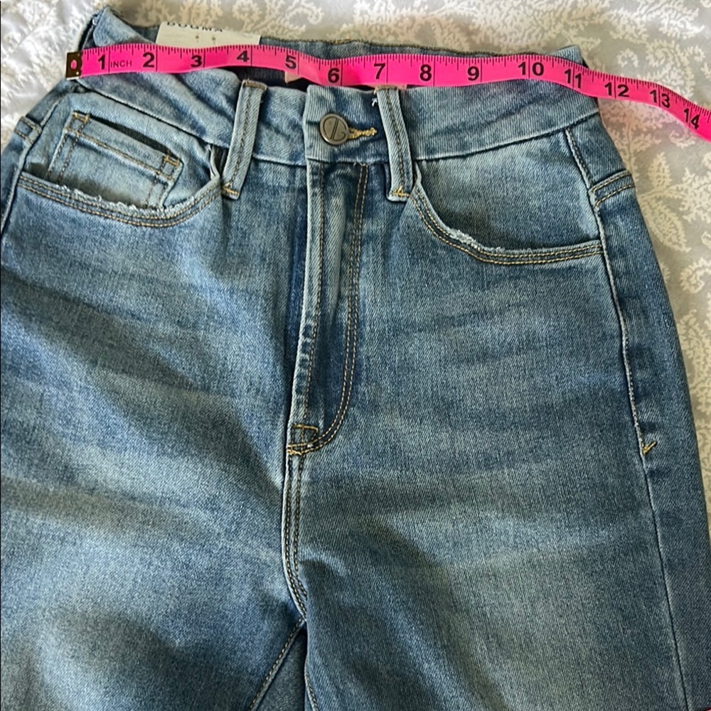 Trendy Blue Flare Jeans - Picture 11 of 12